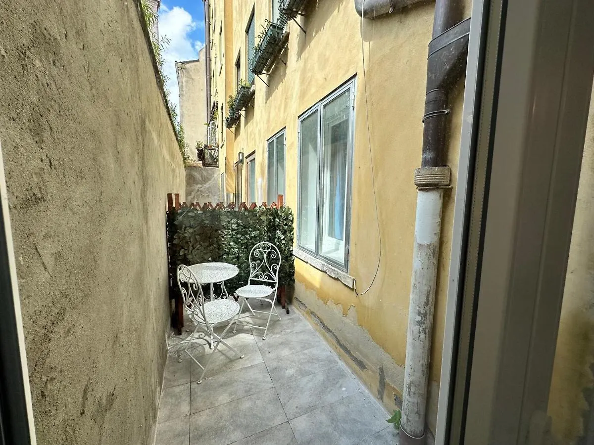 Calle De Le Pazienze Apartments Venice
