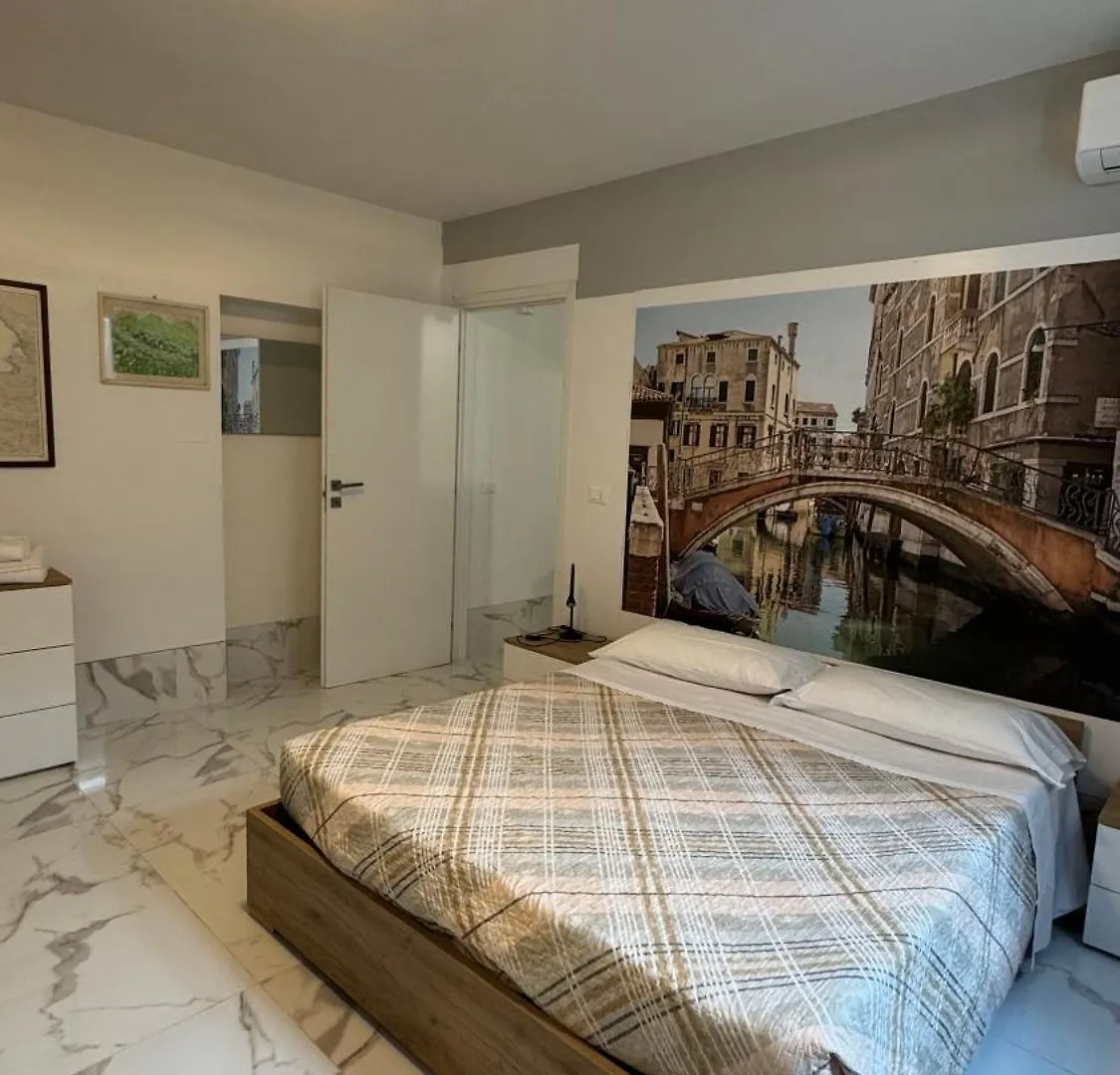 Calle De Le Pazienze Apartments Venice