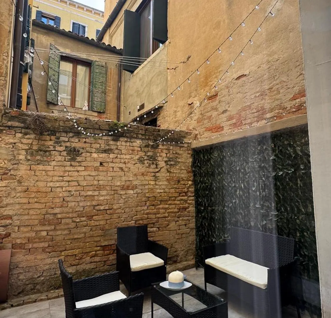 Calle De Le Pazienze Apartments Venice